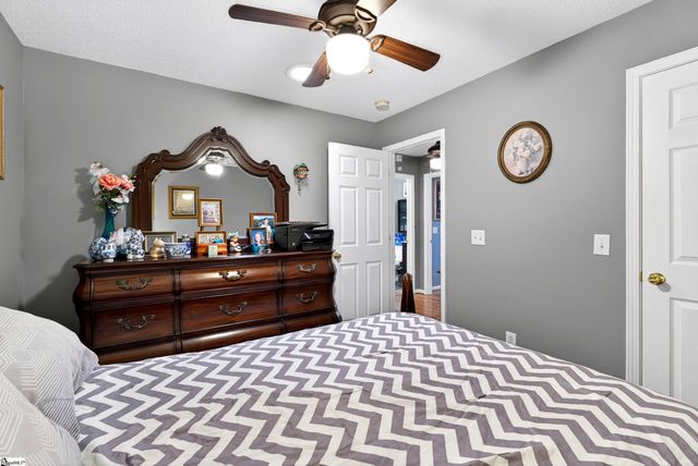 137 S Manley Drive, Taylors, SC 29687