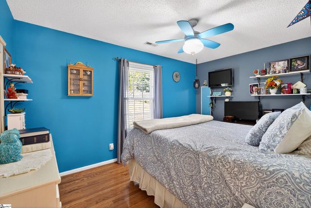 137 S Manley Drive, Taylors, SC 29687