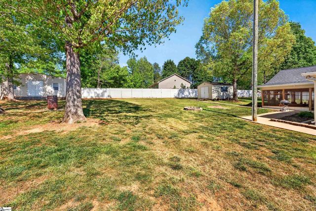 137 S Manley Drive, Taylors, SC 29687