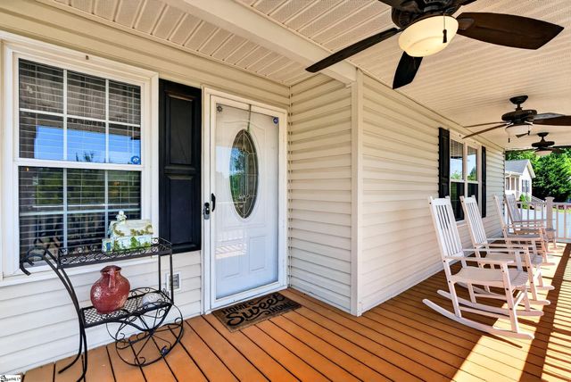137 S Manley Drive, Taylors, SC 29687