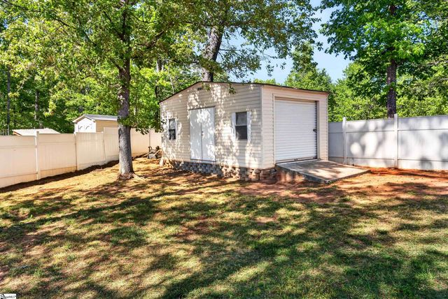 137 S Manley Drive, Taylors, SC 29687