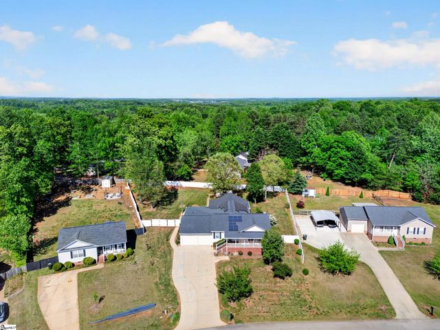 137 S Manley Drive, Taylors, SC 29687