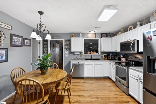 137 S Manley Drive, Taylors, SC 29687