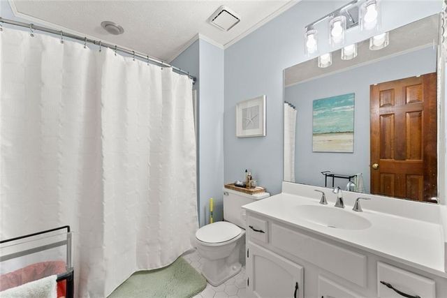 4343 Deerbrook Way, Lilburn, GA 30047