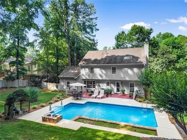 4343 Deerbrook Way, Lilburn, GA 30047