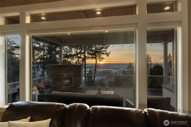 518 64th Avenue Ct East, Fife, WA 98424