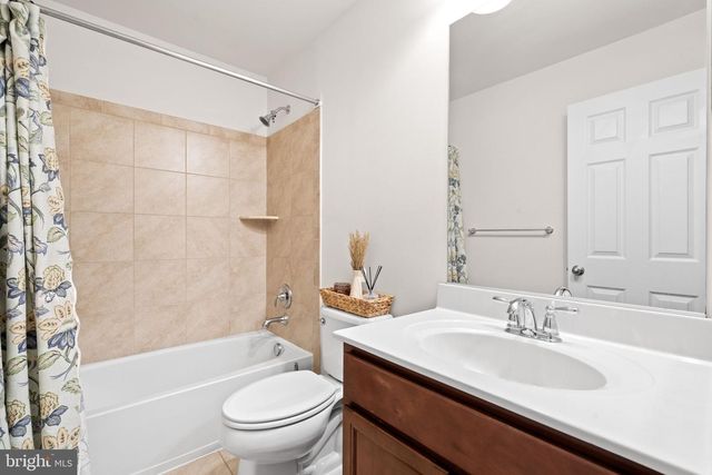 15801 AERIAL VIEW RD, Woodbridge, VA 22193