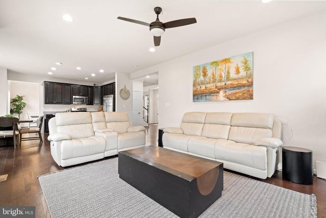 15801 AERIAL VIEW RD, Woodbridge, VA 22193