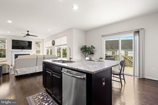 15801 AERIAL VIEW RD, Woodbridge, VA 22193