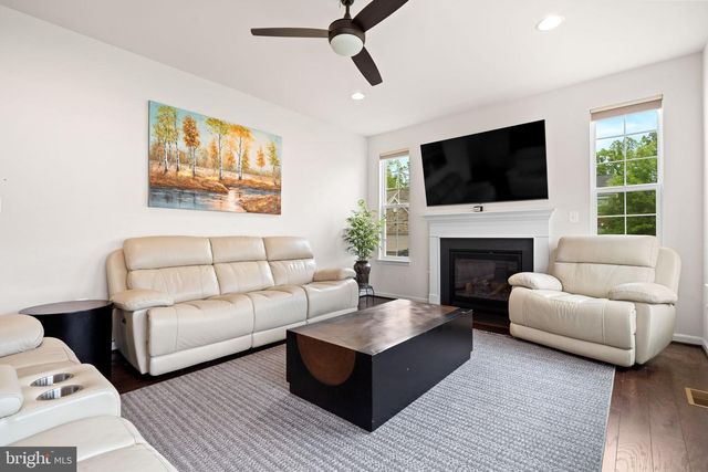15801 AERIAL VIEW RD, Woodbridge, VA 22193