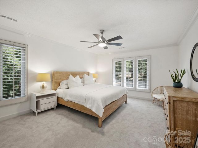 3023 Shallowood Lane, Charlotte, NC 28277