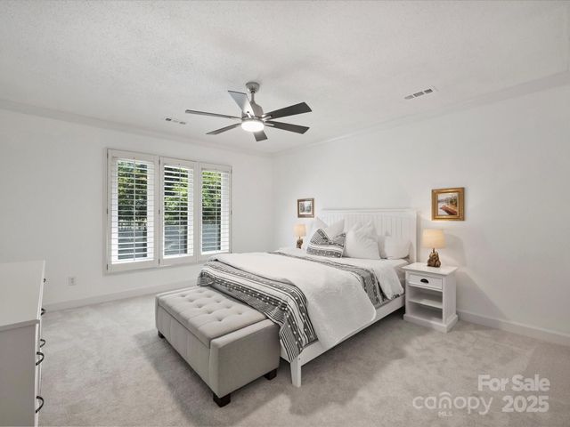 3023 Shallowood Lane, Charlotte, NC 28277
