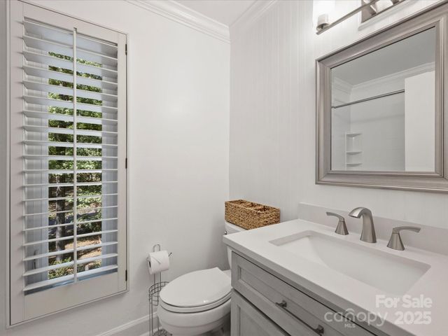 3023 Shallowood Lane, Charlotte, NC 28277
