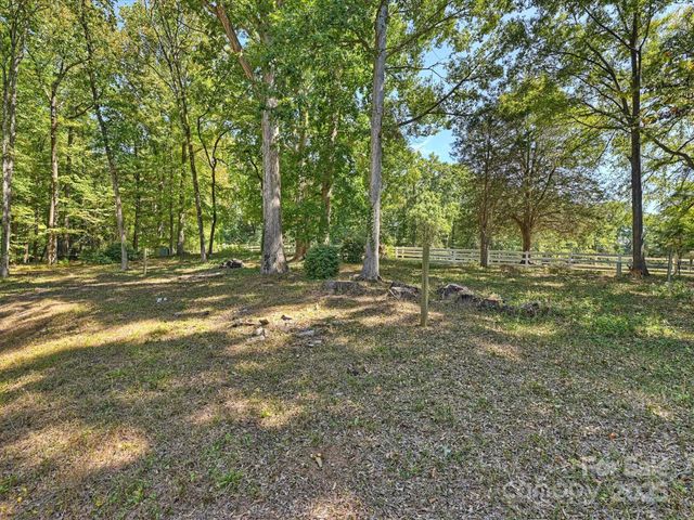 3023 Shallowood Lane, Charlotte, NC 28277