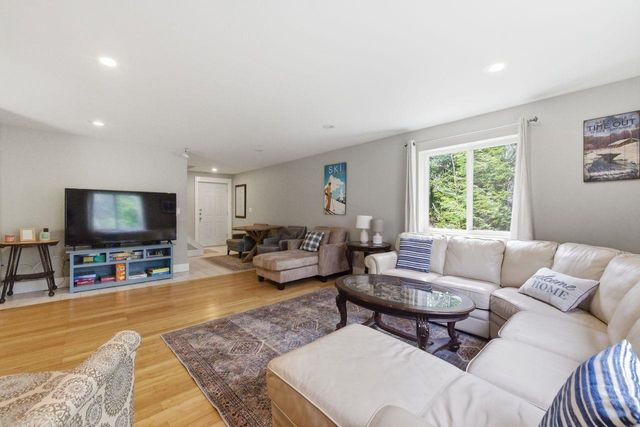 111 Holland Trail, Thornton, NH 03285