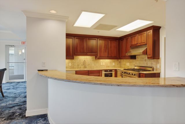 9547 Edgerton Dr Apt 204, Myrtle Beach, SC 29572