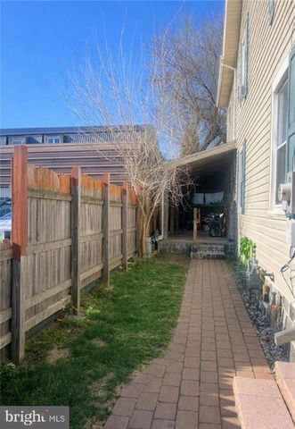 110 CHESTNUT ST, Slatington, PA 18080