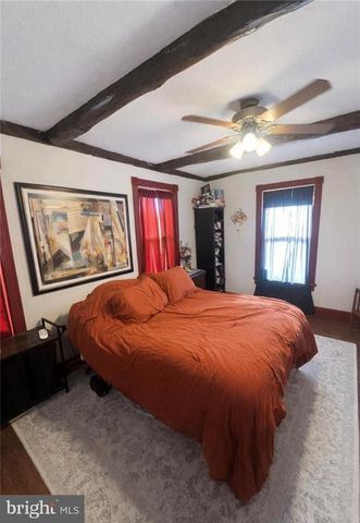 110 CHESTNUT ST, Slatington, PA 18080