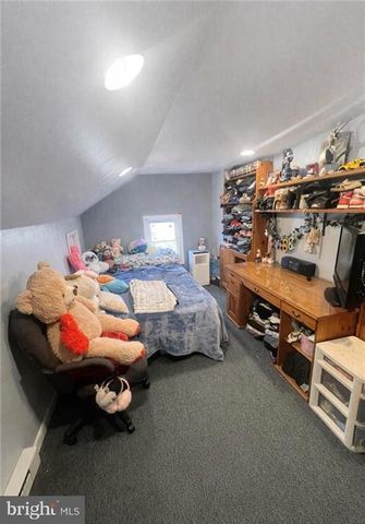 110 CHESTNUT ST, Slatington, PA 18080