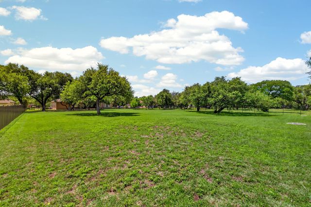 163 Estrella XING, Georgetown, TX 78628