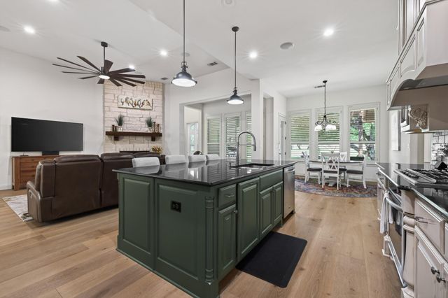 163 Estrella XING, Georgetown, TX 78628