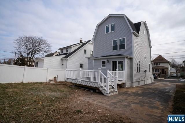 313 Livingston Avenue, Lyndhurst, NJ 07071