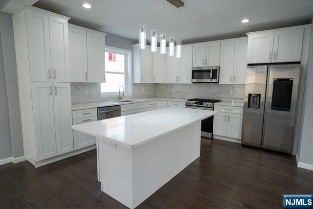 313 Livingston Avenue, Lyndhurst, NJ 07071