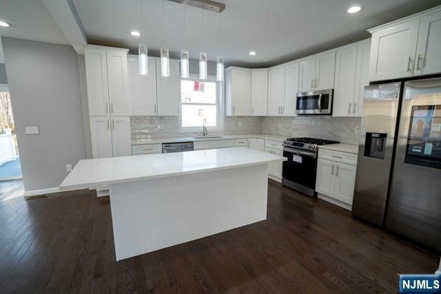 313 Livingston Avenue, Lyndhurst, NJ 07071