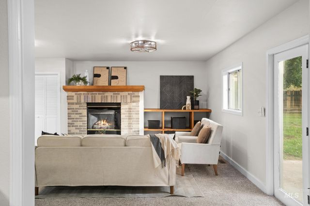 1535 E Oakridge, Boise, ID 83716