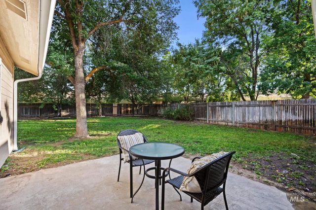 1535 E Oakridge, Boise, ID 83716