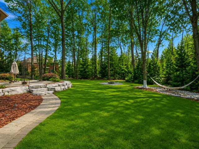 52018 Loon Court, Shelby Twp, MI 48315