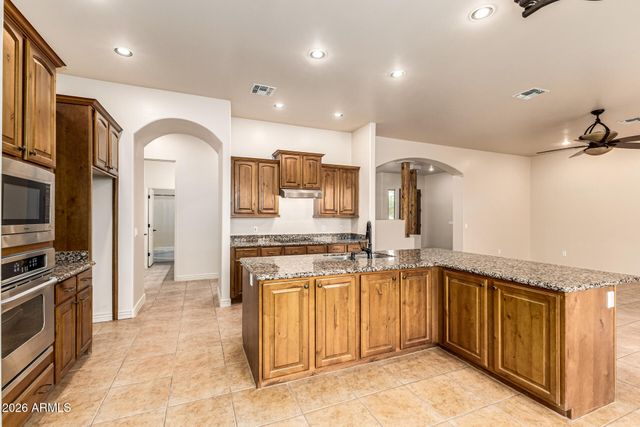 22629 W BAKER Drive, Wittmann, AZ 85361