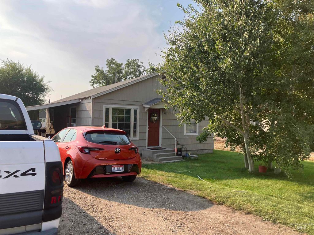 434 S 16th St, Payette, ID 83661