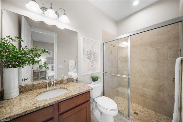 8814 Vaccaro CT, Naples, FL 34119