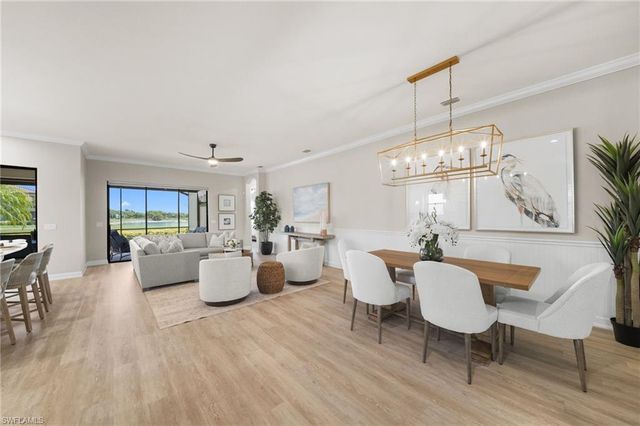 8814 Vaccaro CT, Naples, FL 34119