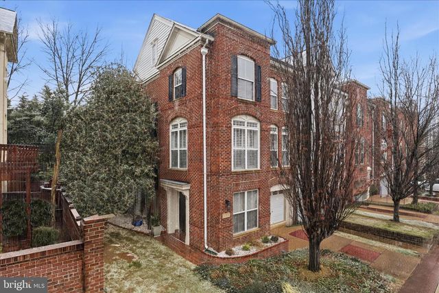 234 MURTHA ST, Alexandria, VA 22304