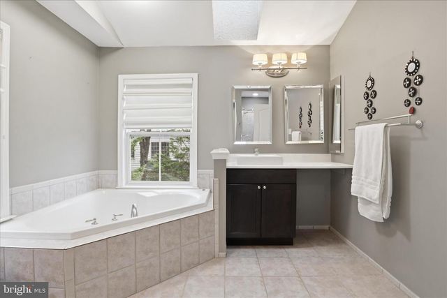 234 MURTHA ST, Alexandria, VA 22304