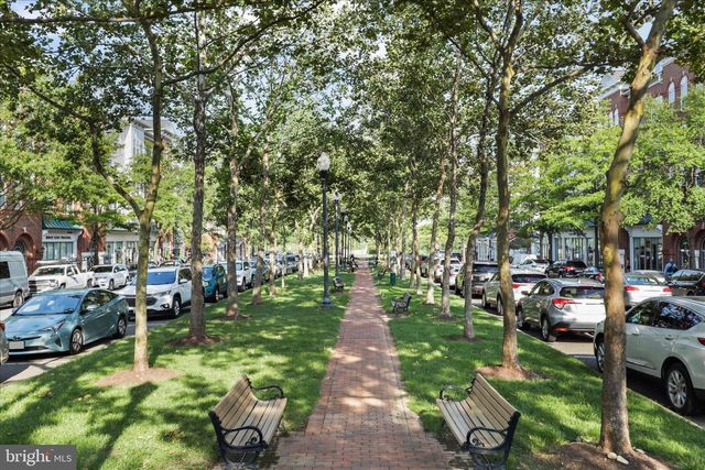 234 MURTHA ST, Alexandria, VA 22304