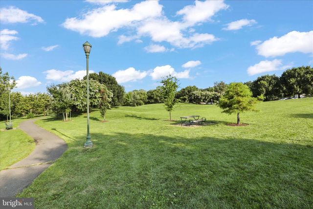 234 MURTHA ST, Alexandria, VA 22304