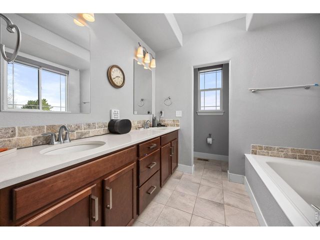 16497 Badminton Rd S, Platteville, CO 80651