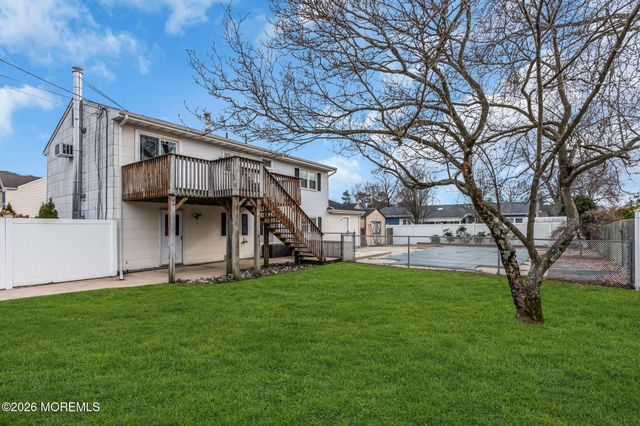 613 Champlain Street, Toms River, NJ 08757