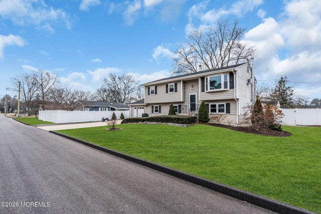 613 Champlain Street, Toms River, NJ 08757