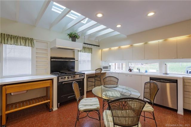 199 Goose Lane, Guilford, CT 06437