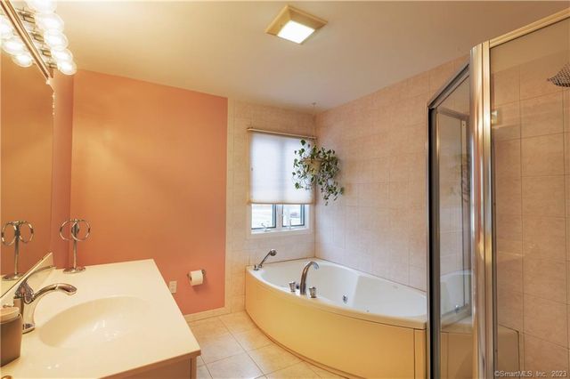 199 Goose Lane, Guilford, CT 06437