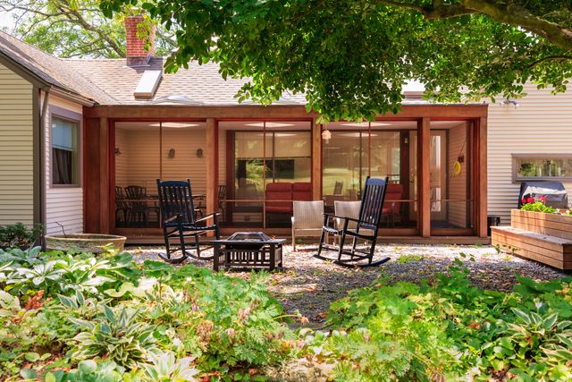 199 Goose Lane, Guilford, CT 06437