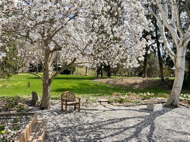 199 Goose Lane, Guilford, CT 06437
