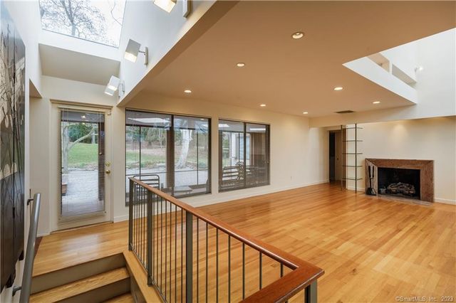 199 Goose Lane, Guilford, CT 06437