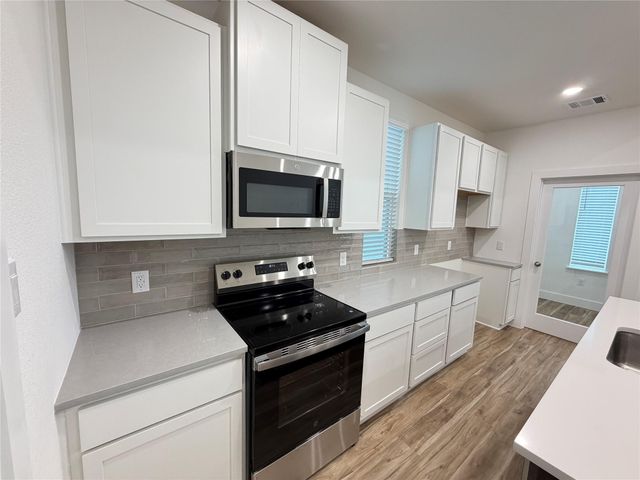 6059 Cebra St, Houston, TX 77091