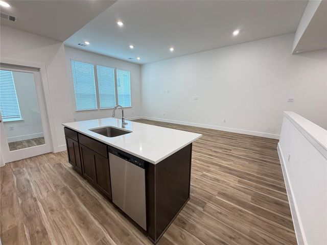 6059 Cebra St, Houston, TX 77091