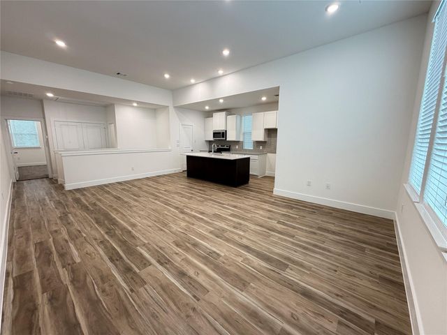 6059 Cebra St, Houston, TX 77091